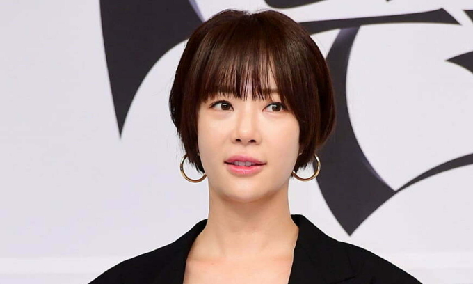 Diễn viên Hwang Jung Eum ở họp báo phim năm 2024. Ảnh: Hankyung