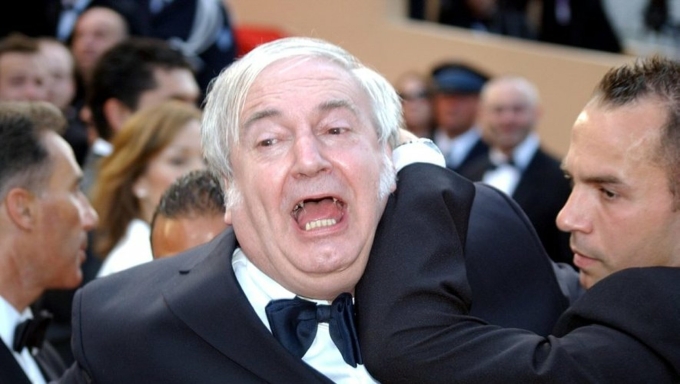 Noel Godin trên thảm đỏ Cannes 2024. Ảnh: DDM David Becus