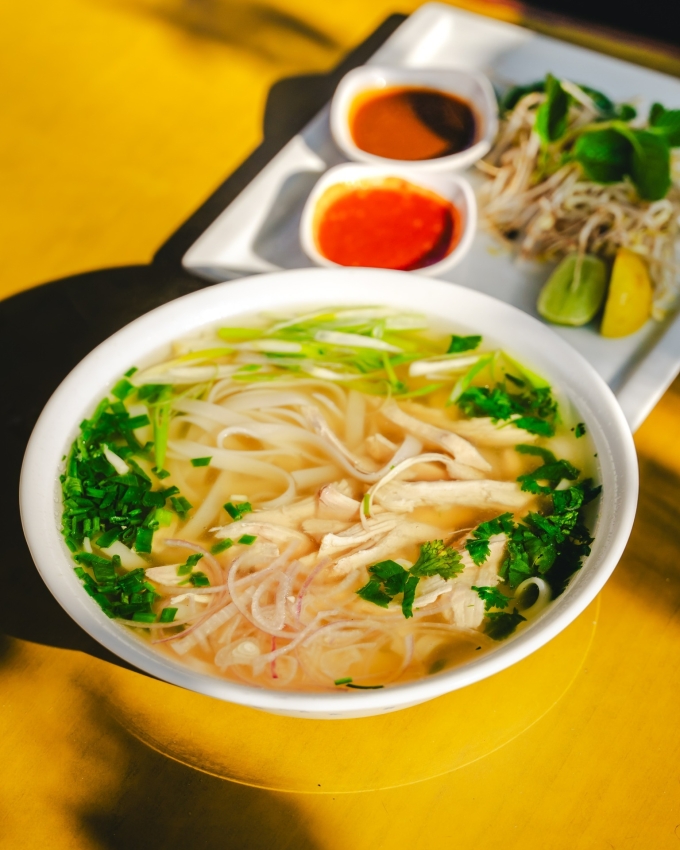 Món phở gà tại nhà hàng của chị Kim Cương, ở Kathmandu, Nepal, tháng 4/2024.