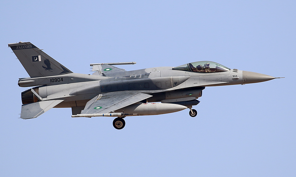 55631871781372687407a-f-16-pak-9639-4609-1746693312.jpg