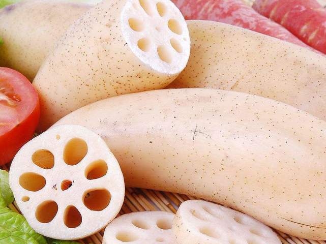 Củ sen là món ăn được ưa thích vào mùa hè. Ảnh: Aboluowang