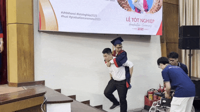 BKHN2-1746865829-5910-1746865857.gif