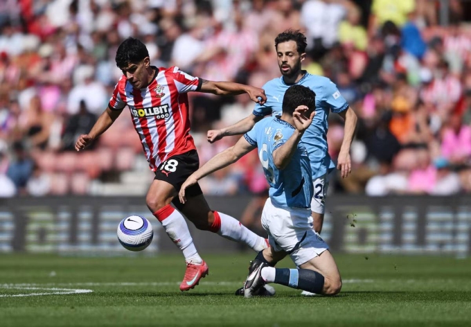 Man City hòa Southampton, đội đã xuống hạng, 0-0 ở vòng 36 Ngoại hạng Anh hôm 10/5. Ảnh: Reuters