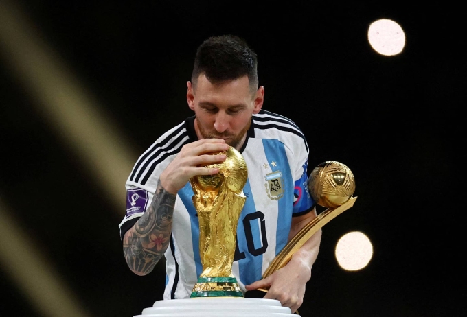 Messi giành chức vô địch và danh hiệu Cầu thủ hay nhất tại World Cup 2022. Ảnh: Reuters