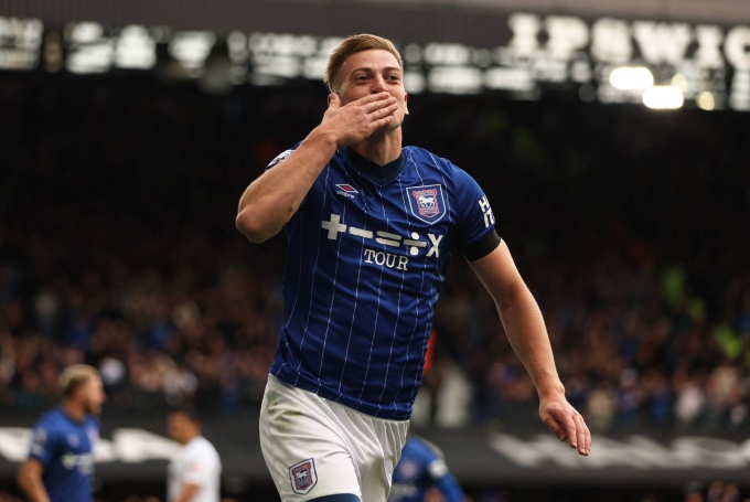 Delap lập cú đúp trong trận Ipswich hòa Aston Villa 2-2 ở Ngoại hạng Anh 2024-2025. Ảnh: Reuters