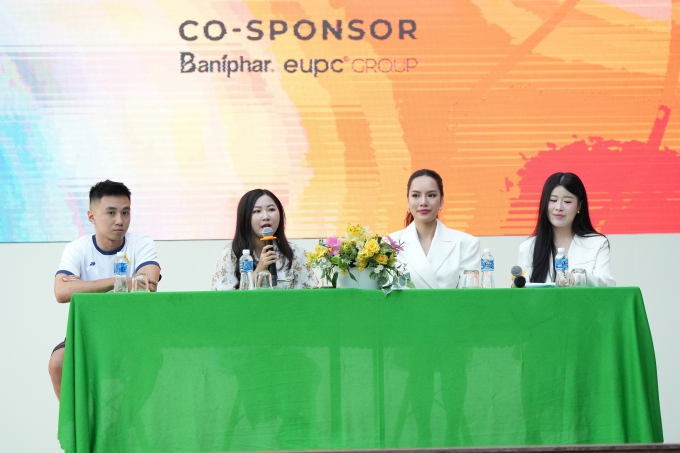Học sinh THPT Mạc Đĩnh Chi thi đấu bóng rổ cùng tuyển thủ TP HCM - 1