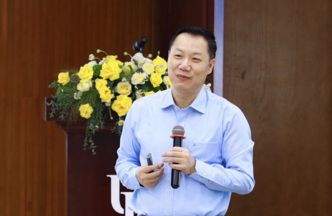 PGS.TS Nguyễn Tiến Thảo, Vụ trưởng Vụ Giáo dục Đại học, tại hội thảo sáng 15/5. Ảnh: ULAW