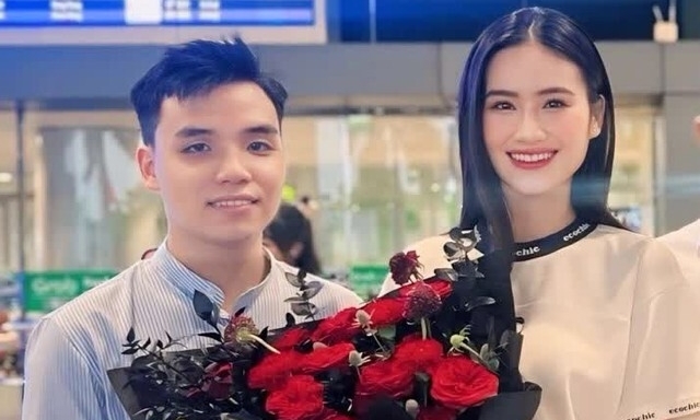 Bạn trai đón Ý Nhi