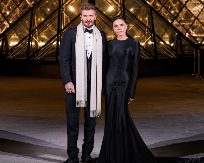 David và Victoria Beckham tại bảo tàng Louvre ở Paris, Pháp ngày 4/3/2025. Ảnh: Shutterstock