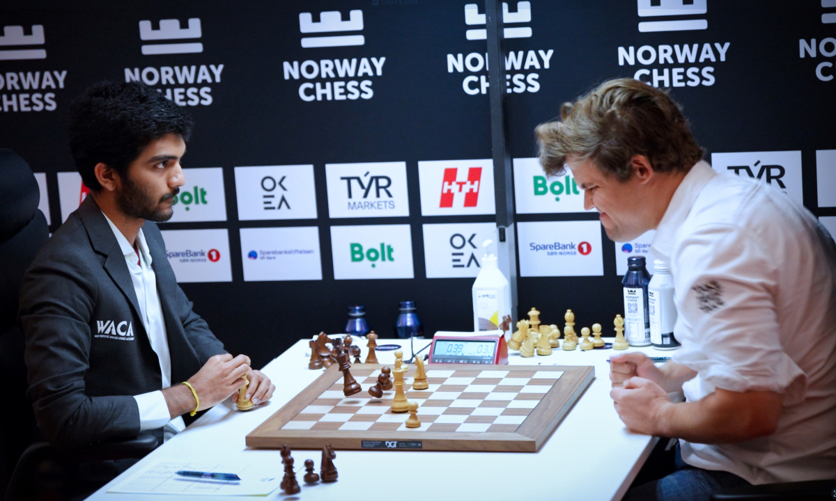 carlsen-gukesh-jpeg-1749263733-1777-8330-1749265570.jpg