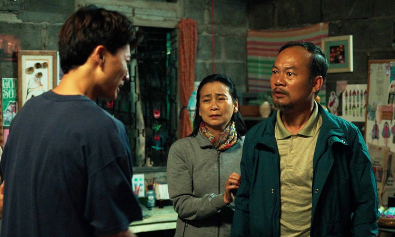 'Cho Con Ôm Ba' - OST Lật Mặt 8 Vòng Tay Nắng Lý Hải