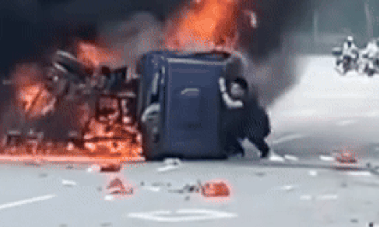 ezgif-com-resize-3-1747214288-4012-1747214347.gif