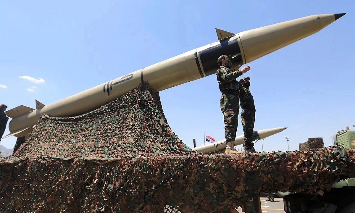 houthi-1-9082-1699073210-jpeg-8726-9447-1746630329.jpg