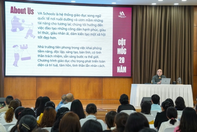 Ông Bùi Quang Minh - Tổng giám đốc Hệ thống Trường Việt Mỹ chia sẻ về quá trình hình thành Bộ nhận diện mới. Ảnh: VA Schools