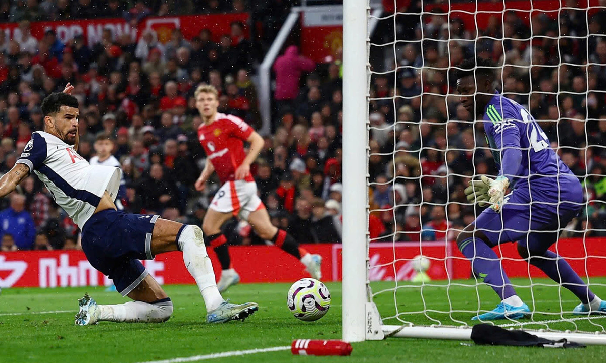 man-utd-png-1747759567-1747759-8990-8488-1747759589.png