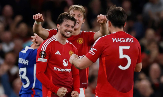 Cầu thủ Man Utd ăn mừng bàn thắng trong trận đấu tại Old Trafford
