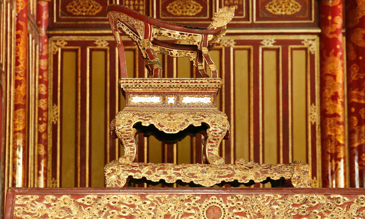 ngai-vang-trieu-nguyen-2-17485-8566-4547-1748512372.jpg