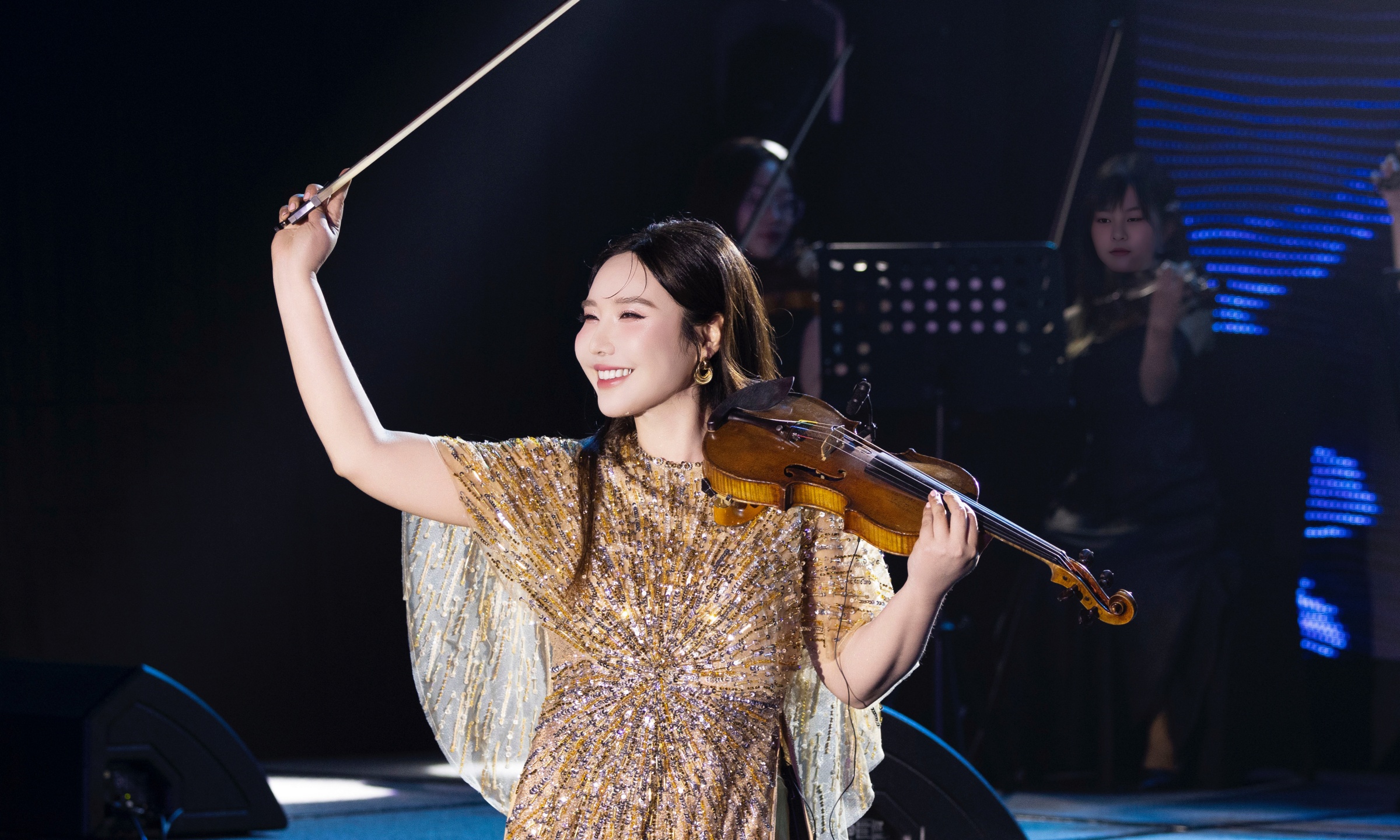 Nghệ sĩ violin Jmi Ko