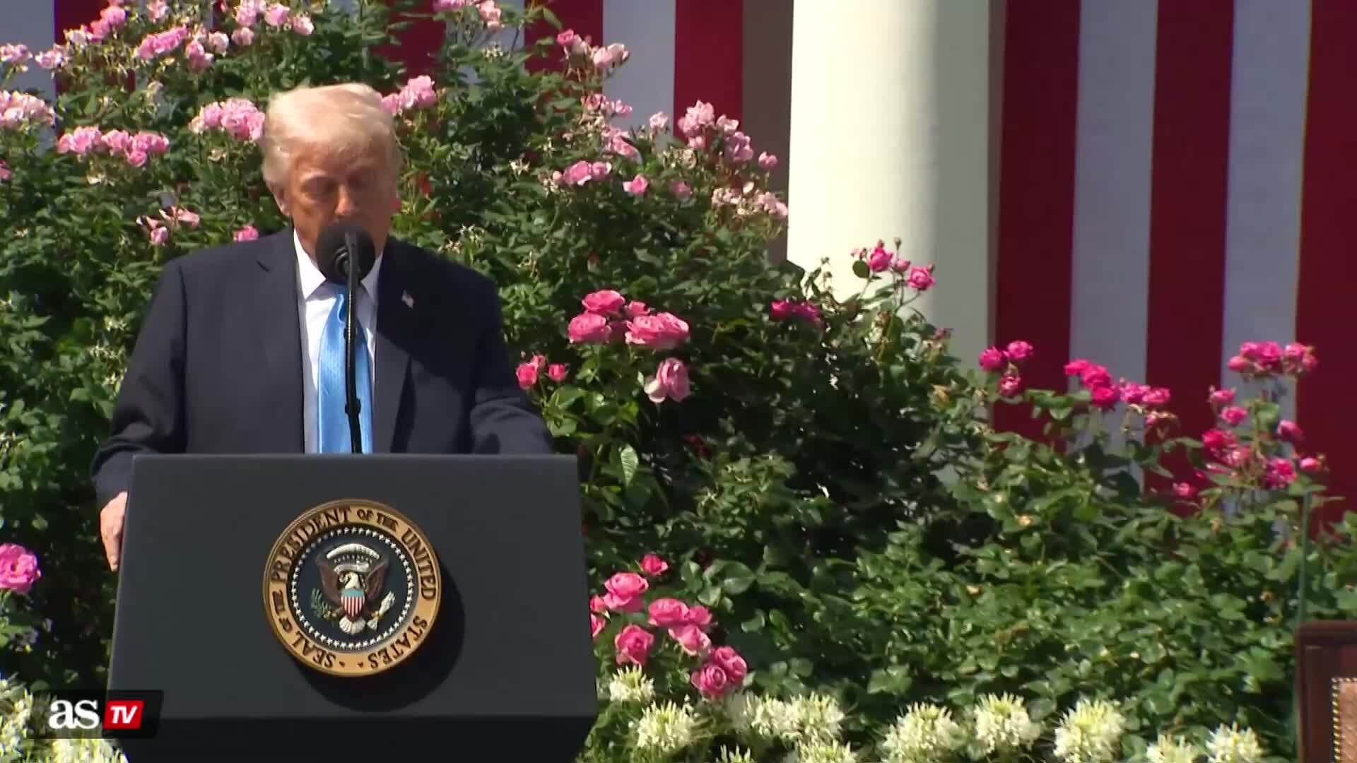 Ông Trump chia sẻ câu đùa của ông Putin về phu nhân Melania