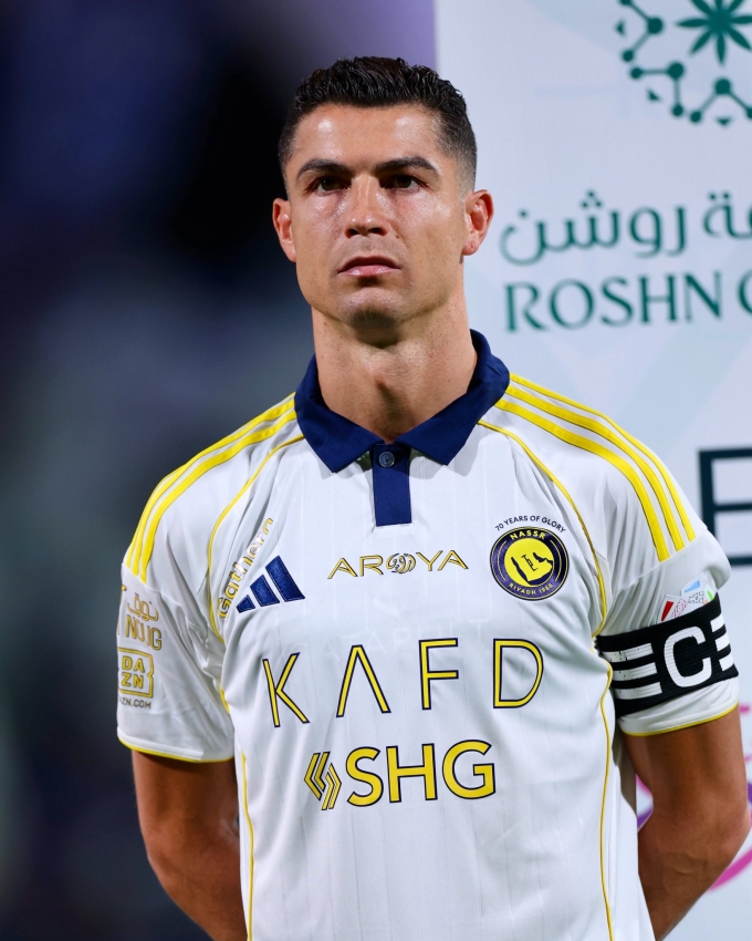 Ronaldo trước trận cuối cùng của Al Nassr gặp Al Fateh tại Saudi Pro League 2024-2025 trên sân Al Fateh, thành phố Al-Mubarraz, Arab Saudi, tối 26/5/2025.