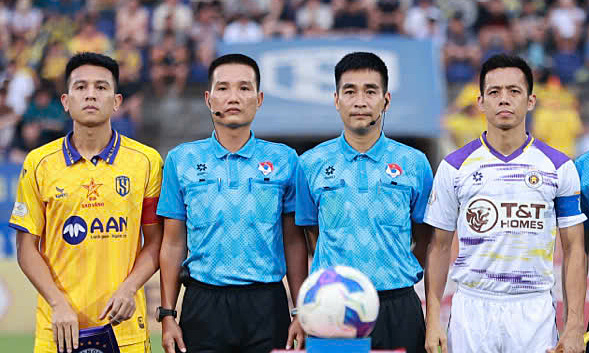 slna-ha-noi-fc-v-league-2024-2-7183-1874-1746888040.jpg