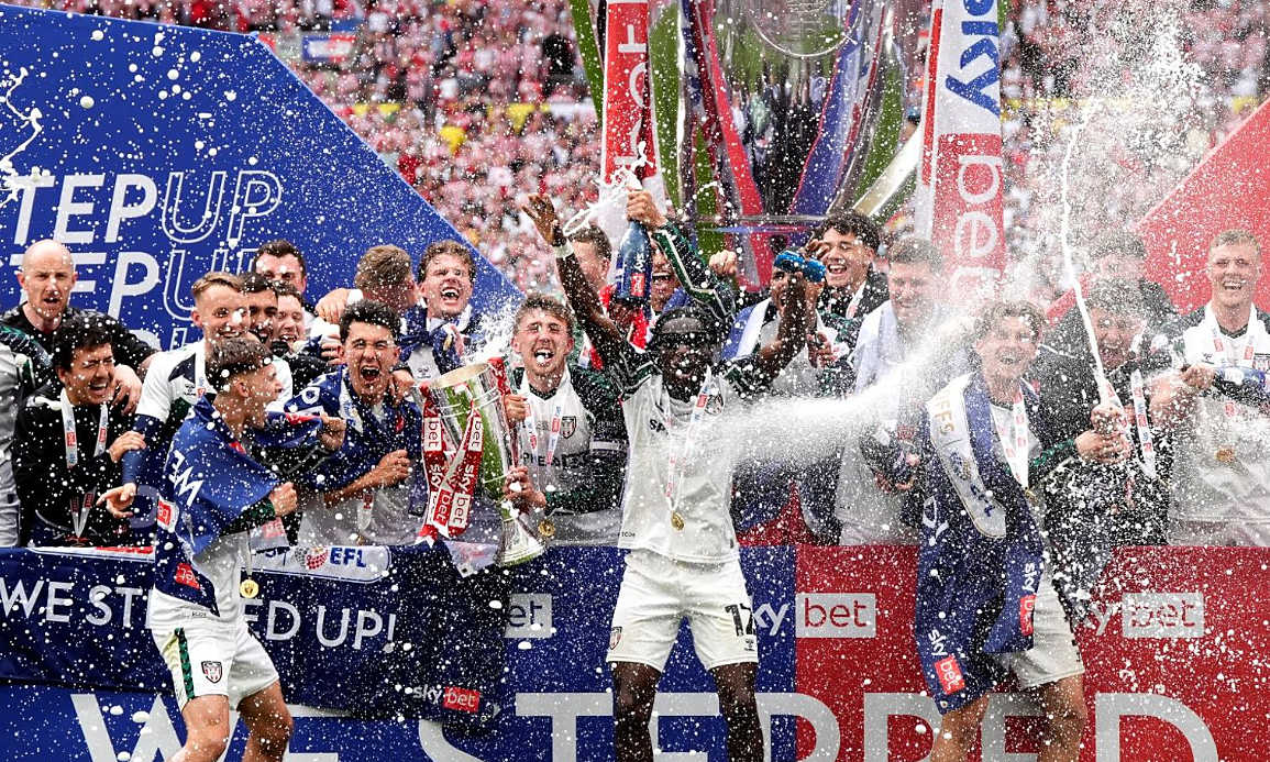 sunderland1-png-1748123813-804-5639-7774-1748123944.png