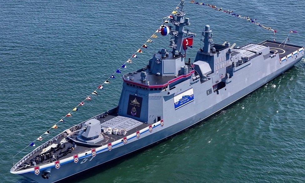 tau-ho-ve-trieu-tien-3-1745637-7292-3505-1747956915.jpg