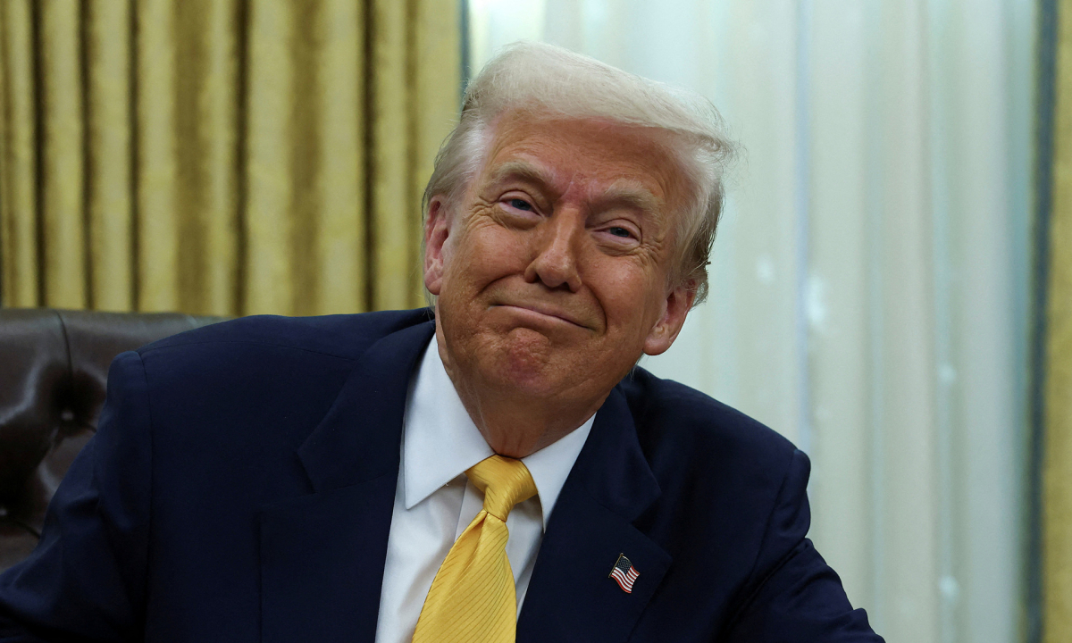 trump-pho-ng-ba-u-du-c-0703-jp-6977-1271-1746585327.jpg