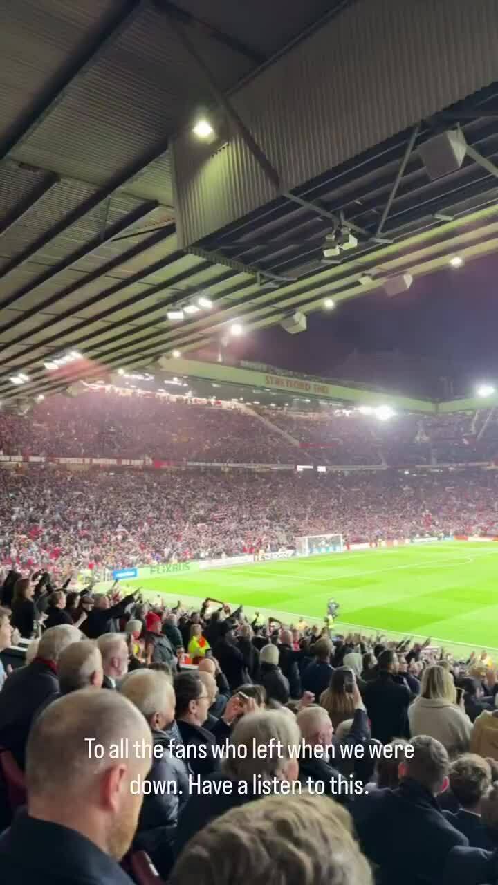 Zirkzee chỉ trích CĐV Man Utd rời sân sớm